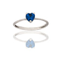Anello Oro Bianco Oro 18 carati Solitario Cuore  Zircone Blu, Zirconi Bianchi spessore gambo mm. 1,9  spessore pietre 5,6