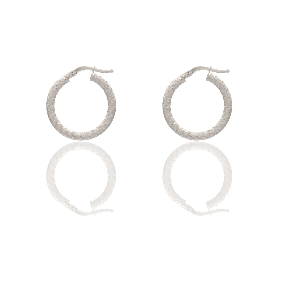Orecchini Oro Bianco Oro 18 carati Cerchio  Solo Oro Spessore mm. 2 diametro interno cm.1,5
