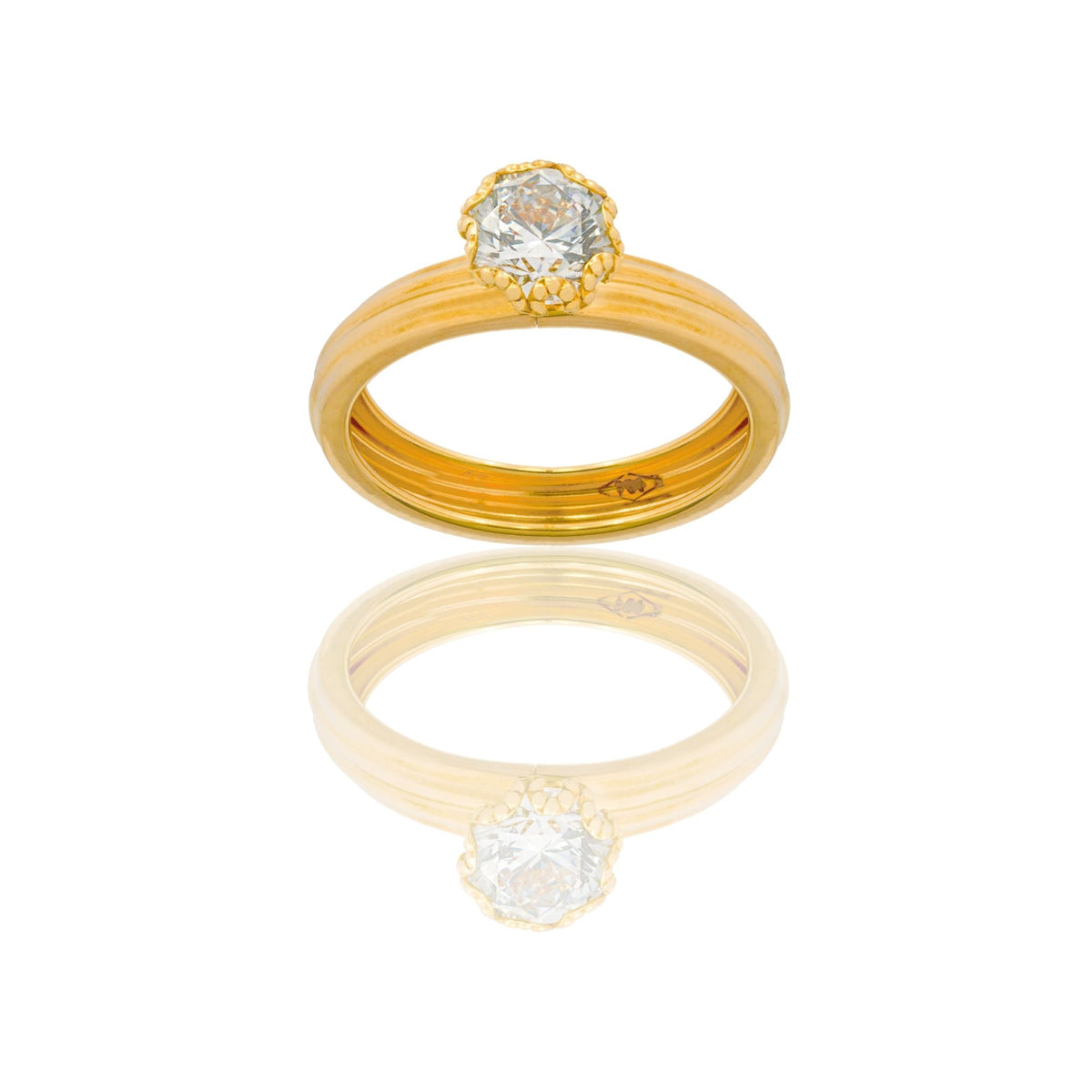 Anello Oro Giallo Oro 18 carati Solitario   Zircone Bianco spessore gambo 3,4 mm , spessore pietra 6,7