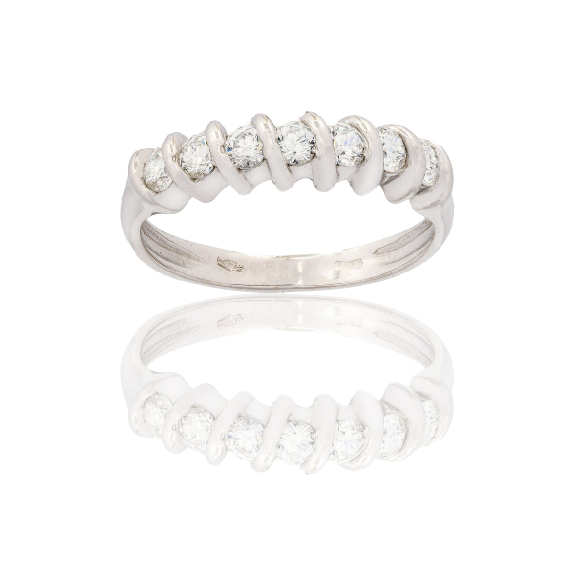 Anello Oro Bianco Oro 18 carati Veretta 7 Pietre Zirconi Bianchi spessore gambo 1,2 mm , spessore pietre 3,8