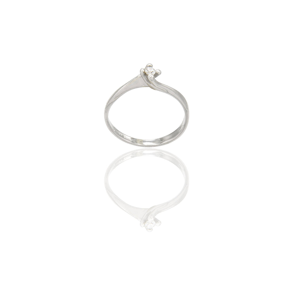 Anello Oro Bianco Oro 18 carati Solitario Valentino 4 griffe Zircone Bianco spessore gambo 1,7 mm , spessore pietra 3