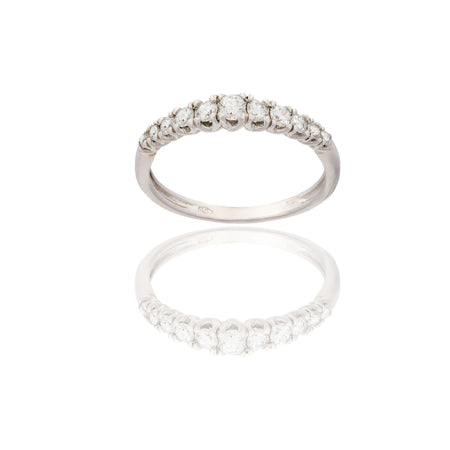 Anello Oro Bianco Oro 18 carati Mezza Veretta Appuntita Zirconi Bianchi spessore gambo 1,8 mm , spessore pietre scalari 3,3-3-2-1,7