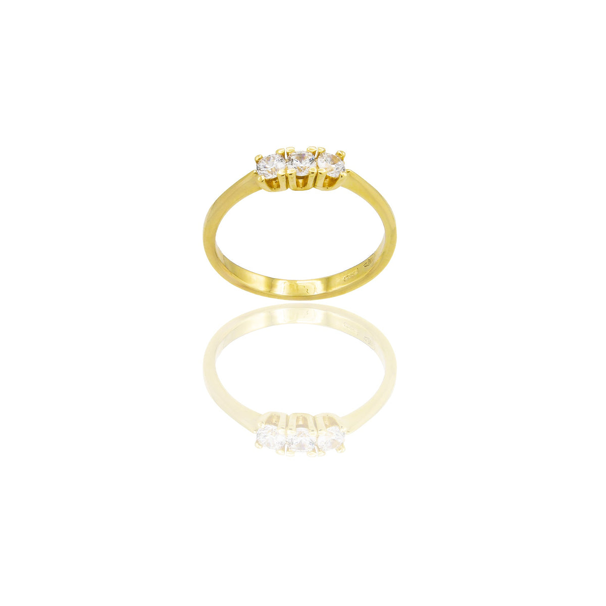 Anello Oro Giallo Oro 18 carati Trilogy 4 griffe Zirconi Bianchi spessore gambo 2,2 mm , spessore pietra 4