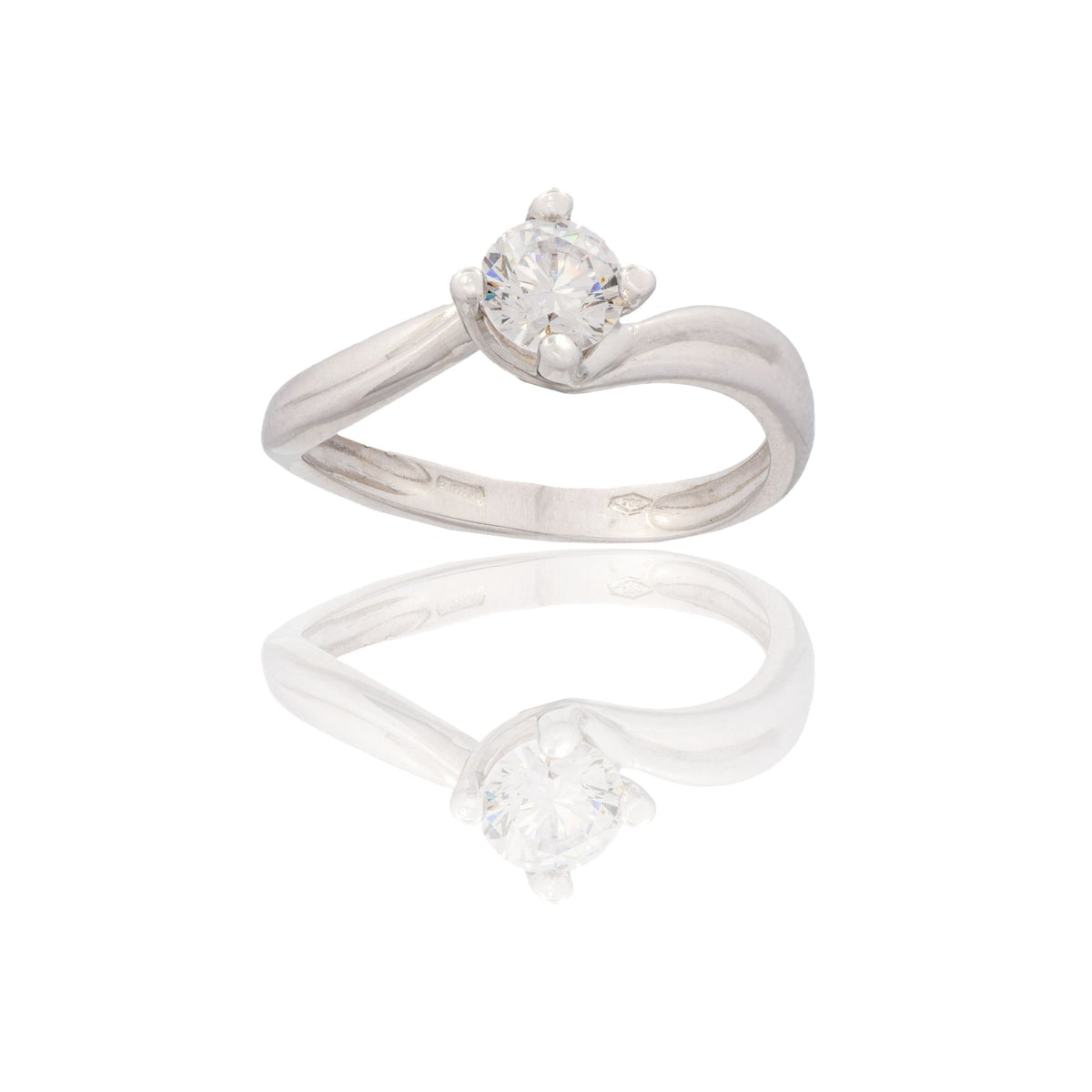 Anello Oro Bianco Oro 18 carati Solitario 4 Griffe Modello Valentino  Zircone Bianco spessore gambo 1 mm , spessore pietre 6,5