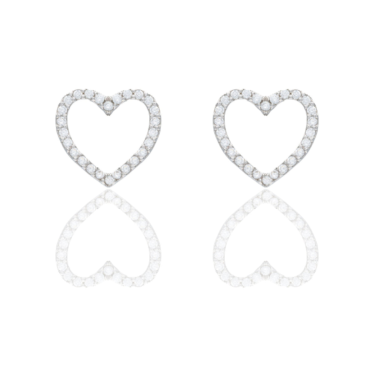 Orecchini Oro Bianco Oro 18 carati Contorno cuore pavè Zirconi Bianchi lunghezza cm.1,30 larghezza cm.1,00