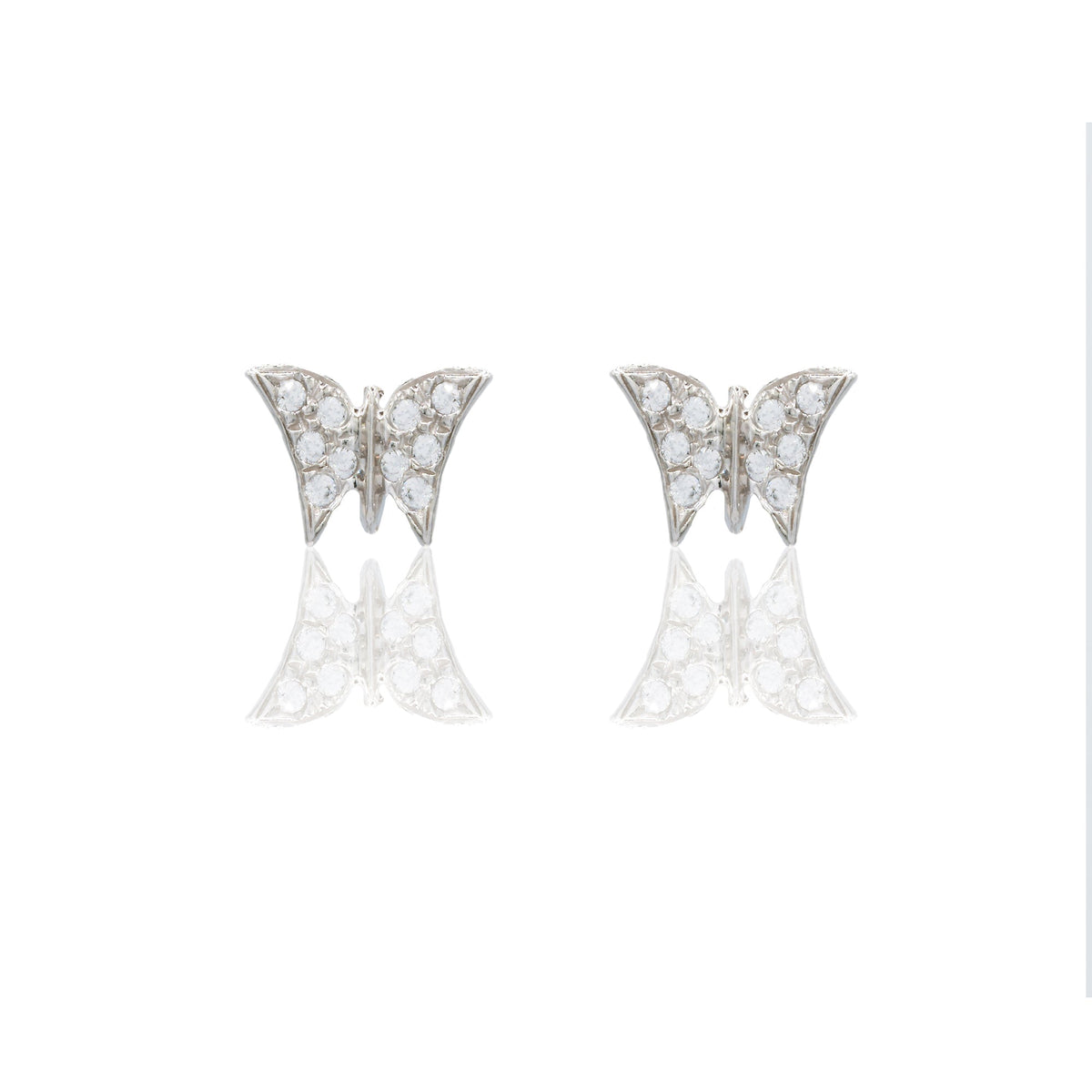 Orecchini Oro Bianco Oro 18 carati Farfalla pavè Zirconi Bianchi lunghezza cm.0,9 larghezza cm.0,5