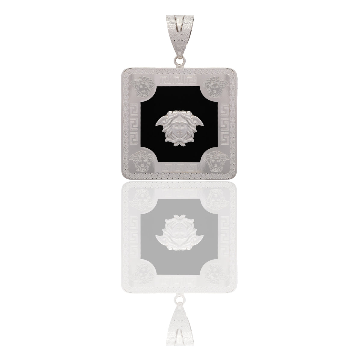 Ciondolo Oro Bianco Oro 18 carati Quadrato Con Meduse E Greca Pietra Onice cm.5,5x4