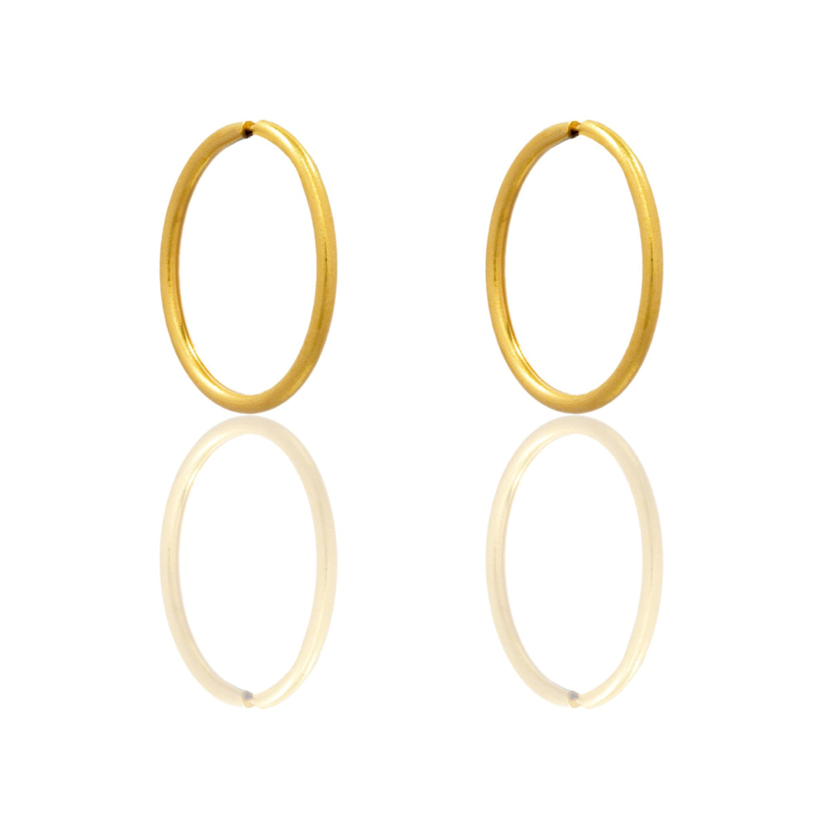 Orecchini Oro Giallo Oro 18 carati Cerchio Chiusura A Scomparsa  Solo Oro Spessore mm 0,8 diametro interno cm.1,2